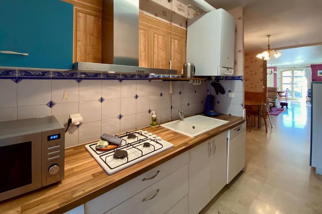 "Georgio" Grand Appartement Traversant Avec Vue Canal Et Parking 세테 외부 사진