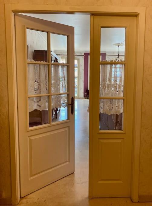 "Georgio" Grand Appartement Traversant Avec Vue Canal Et Parking 세테 외부 사진